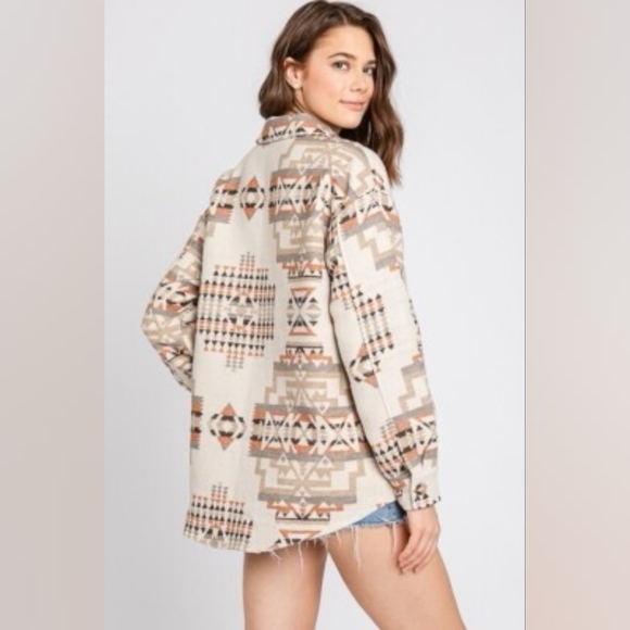 Elleborn Aztec Shacket - Picture 3 of 9